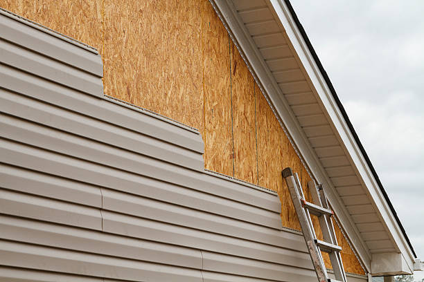 24/7 Emergency Siding experts in Saegertown, PA